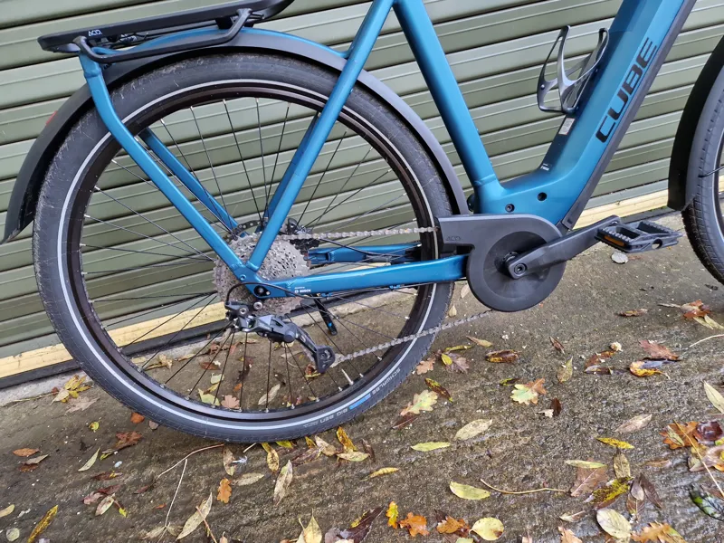 Ex-Hire Cube Kathmandu Hybrid One 625 - Electric Hybrid Bike - Blue/Black-2